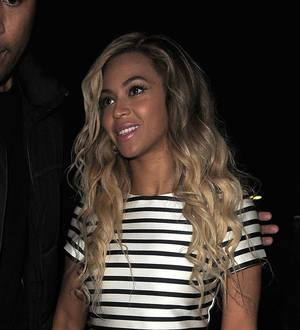 Beyonce sends flowers to family of tragic fan