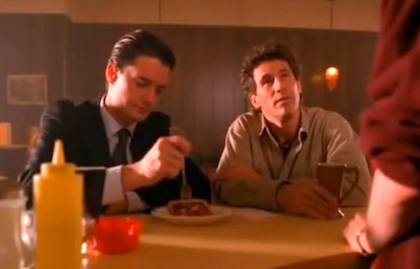 "Twin Peaks" Reboot Getting David Lynch, More Episodes, and Its Signature Diner!