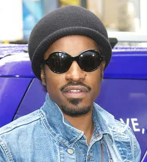 Andre Benjamin: 'I had to play the guitar left handed just like Jimi'