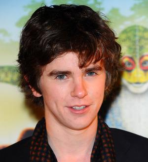 Freddie Highmore to play Norman Bates in Psycho TV series