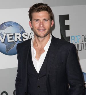 Scott Eastwood narrowly avoided trampling by bull after wild ride