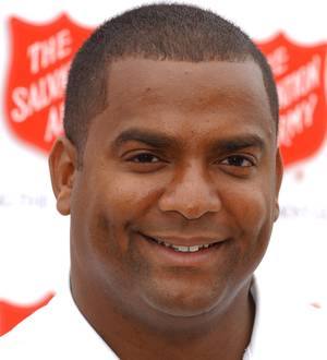 Alfonso Ribeiro's wife jets Down Under after third jungle meltdown