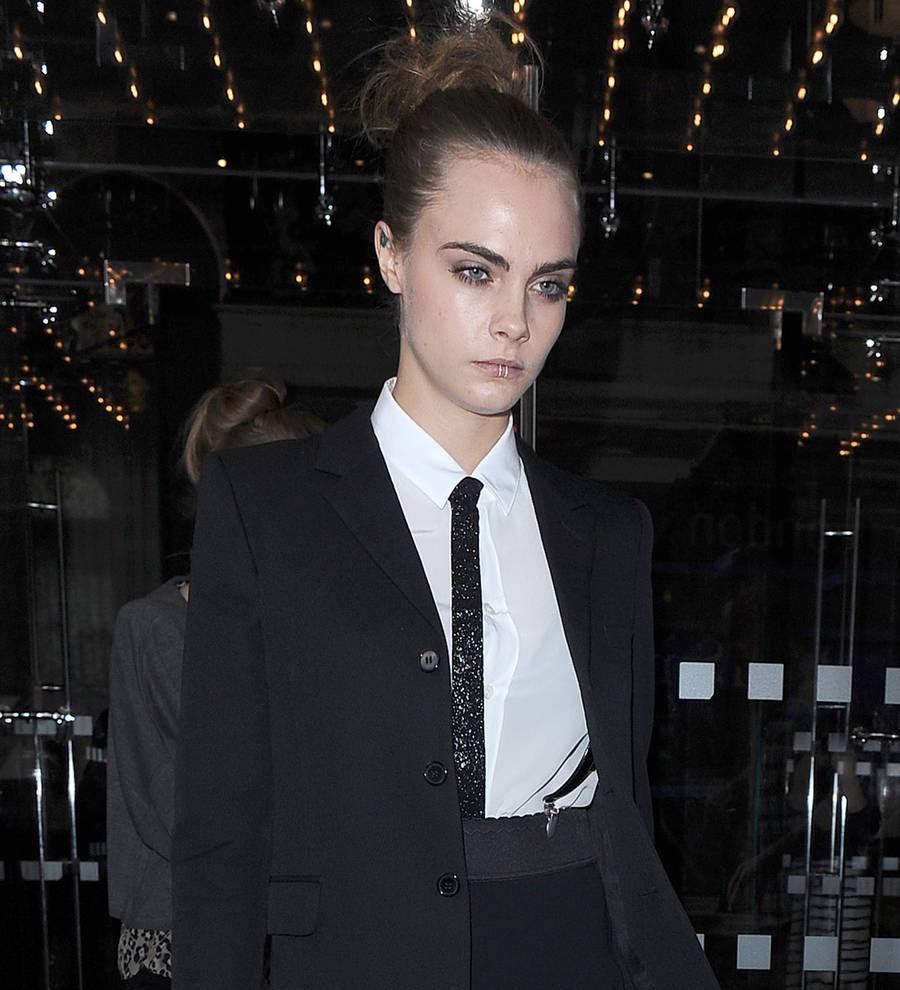 Cara Delevingne dons disguise for Star Wars screening