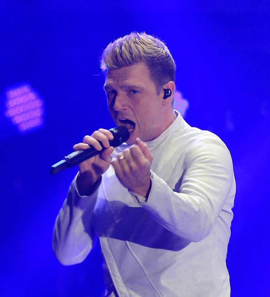Nick Carter chokes up discussing family amid feud with brother Aaron