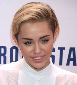 Magazine bosses vindicate Miley Cyrus over Beyonce quotes