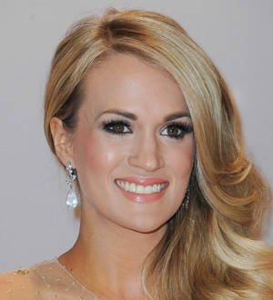Carrie Underwood in baby drama