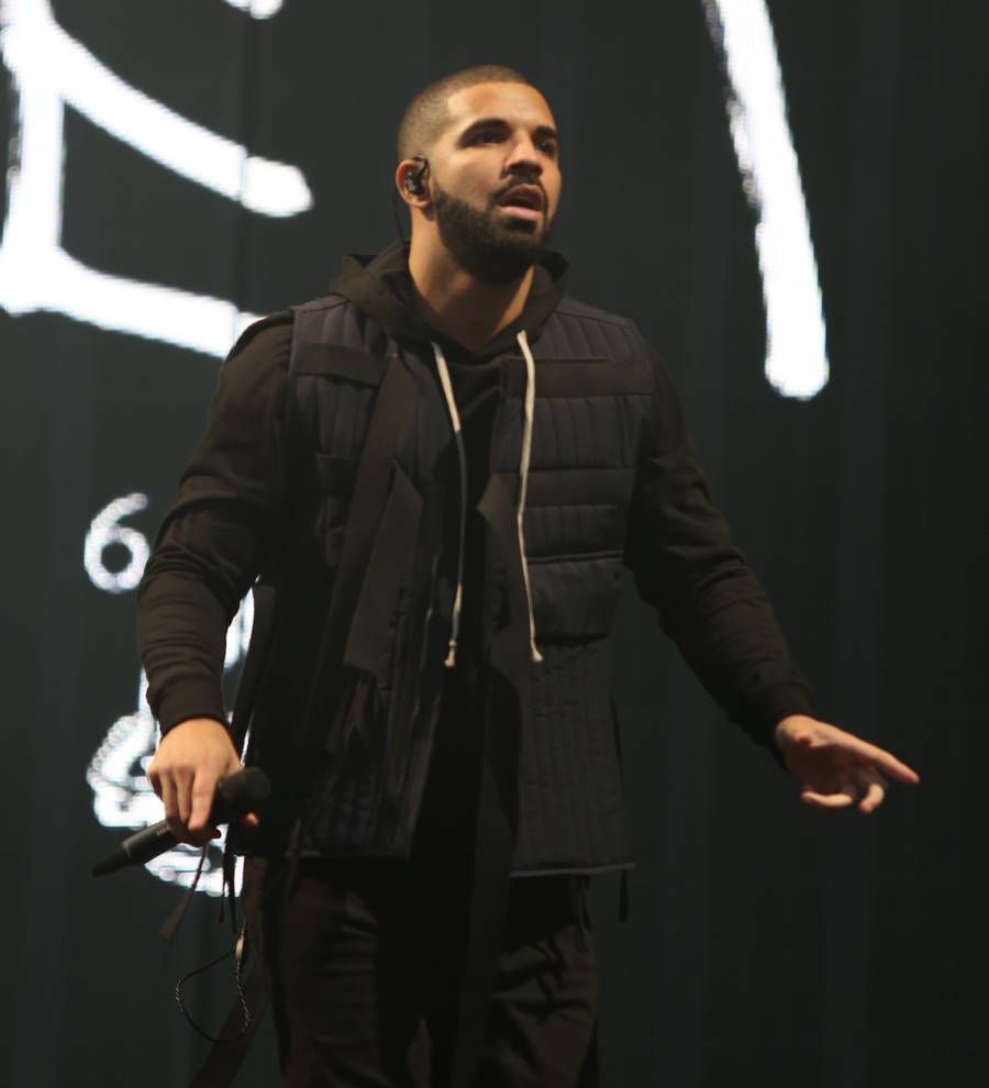 Drake bags a record 13 American Music Awards nominations