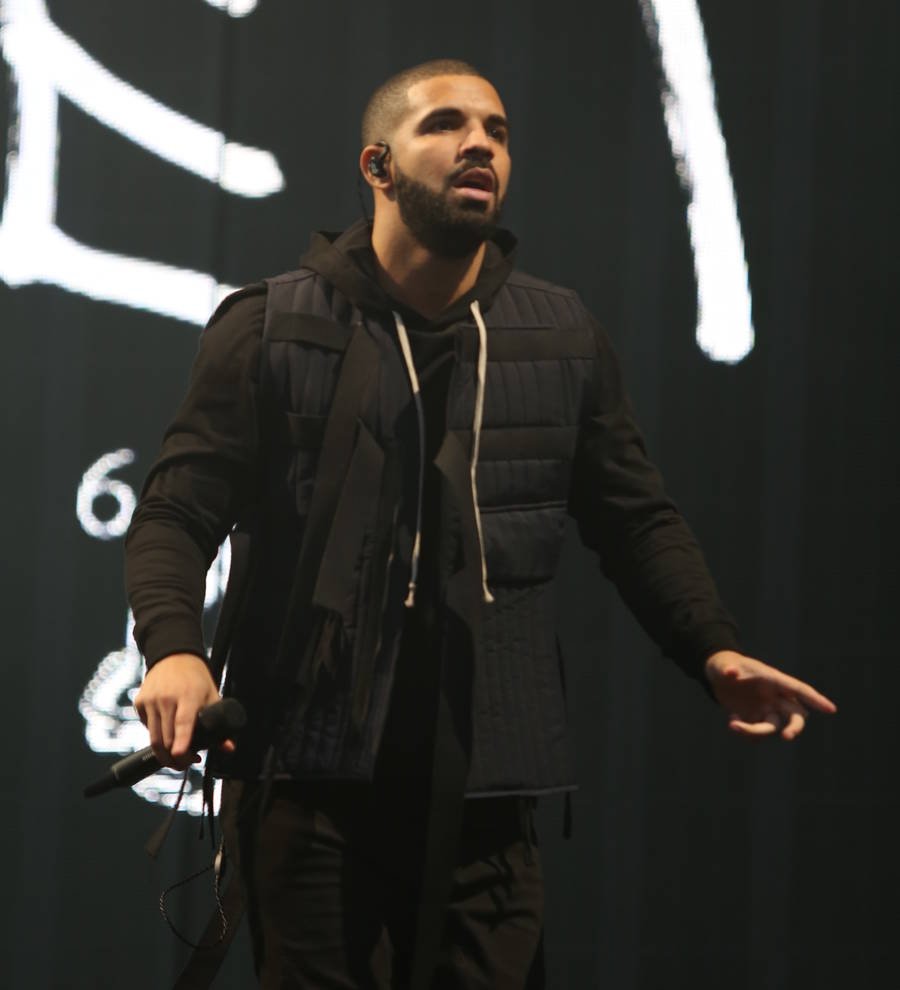 Drake bags a record 13 American Music Awards nominations