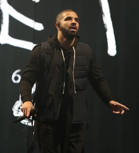 Drake bags a record 13 American Music Awards nominations
