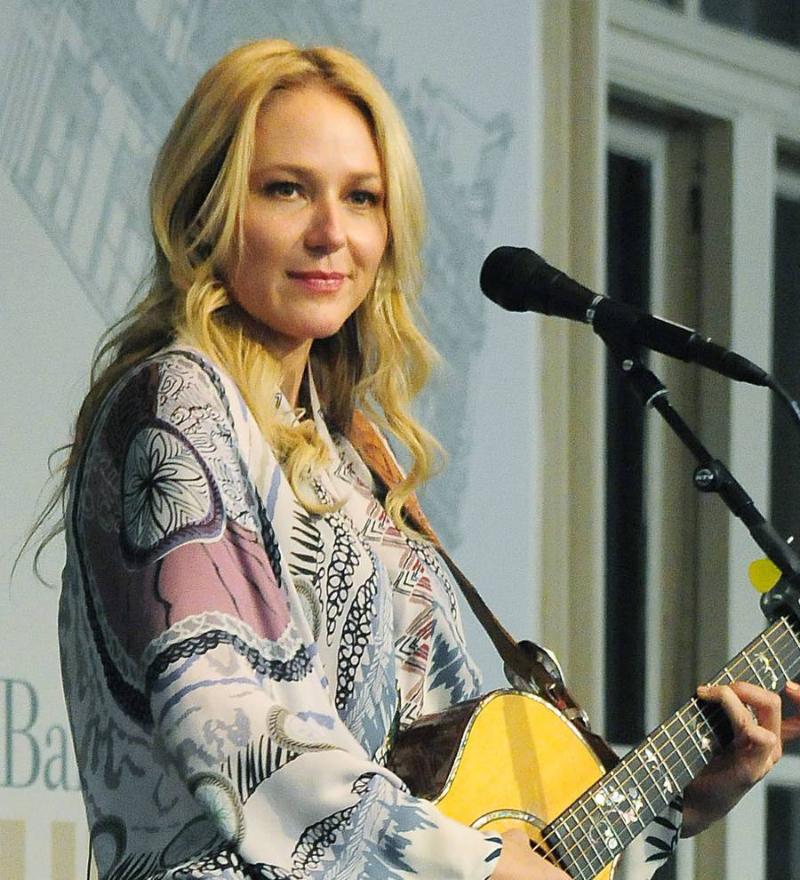 Jewel asked dad for permission to share graphic abuse tale in new book