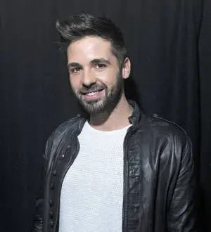 Ben Haenow scores coveted Christmas number one in U.K.