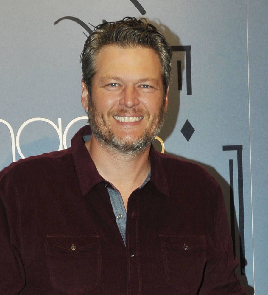Blake Shelton shares mean messages about Sexiest Man Alive title