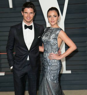 Robbie Amell recreated fiancee's favorite ring for Valentine's Day