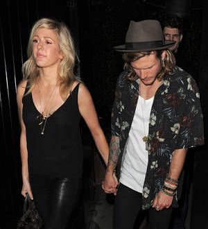 Ellie Goulding struggling with long-distance romance