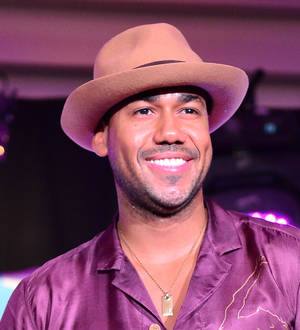 Romeo Santos celebrates 100 weeks on pop chart
