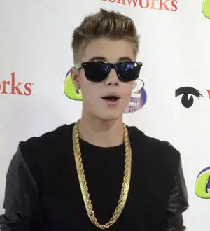 Justin Bieber looks after basketball star's son