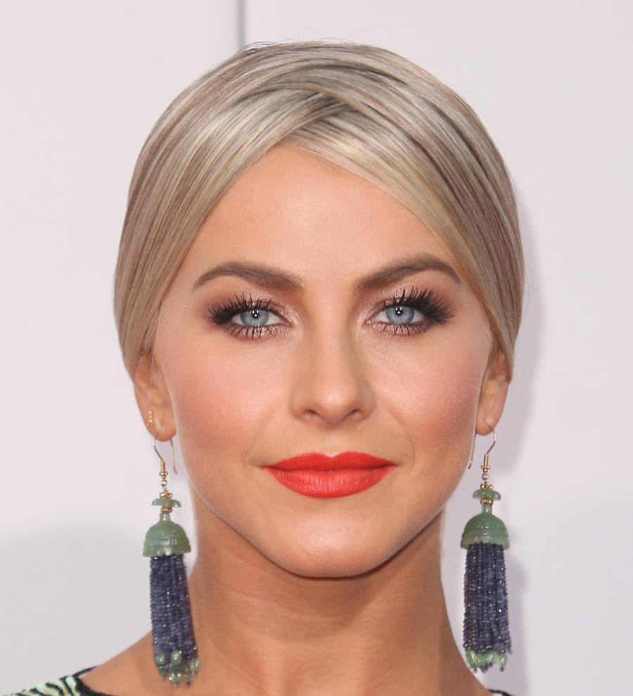 Julianne Hough thanks co-star's memory for latest love