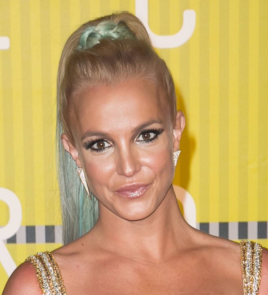 Britney Spears enjoys dinner date with Lindsay Lohan's ex