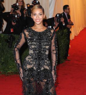 Beyonce launches World Humanitarian Day campaign