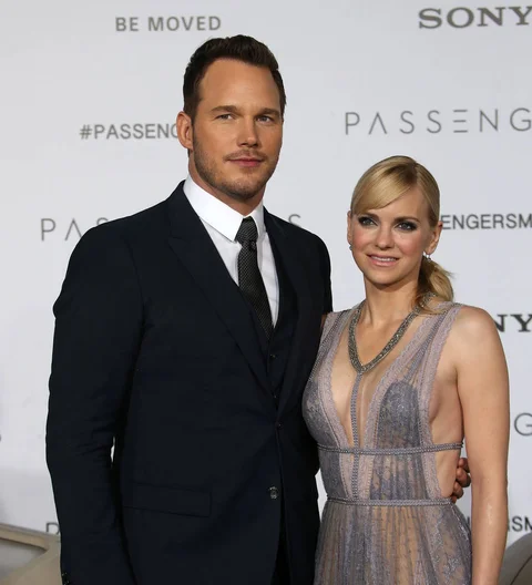 Anna Faris tweets from home as she and Chris Pratt get ready for big premiere
