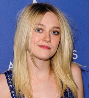 Dakota Fanning planning to stay home for 21st birthday