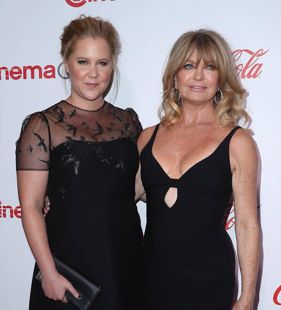 Amy Schumer and Goldie Hawn were inseparable during Snatched shoot