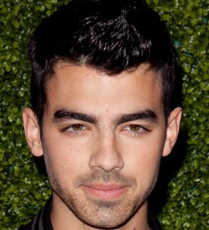 Joe Jonas to write about Taylor Swift saga?