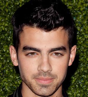 Joe Jonas to write about Taylor Swift saga?