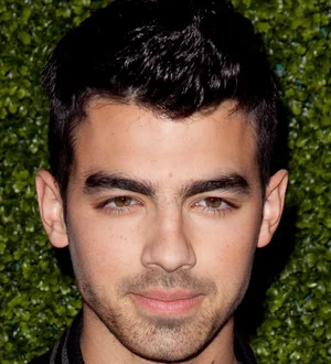 Joe Jonas to write about Taylor Swift saga?
