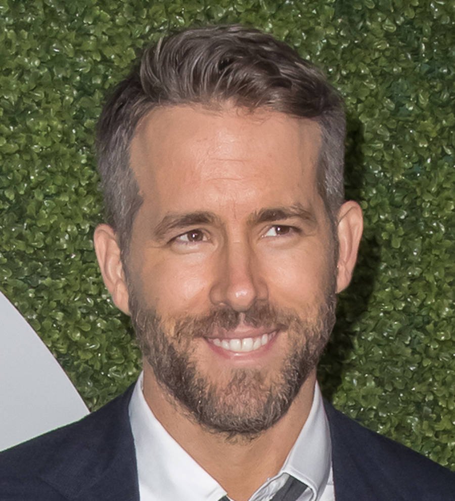 Ryan Reynolds eyes another superhero outing with Hugh Jackman