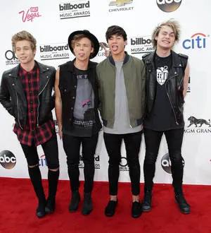 5 Seconds of Summer bring the heat to the top of the album chart
