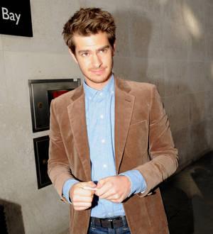 Andrew Garfield makes surprise appearance in London play