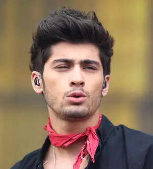 One Direction split from long-term tour manager - report
