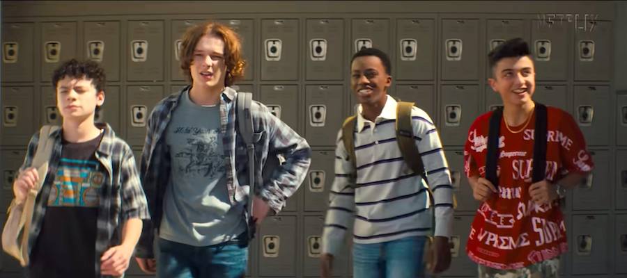 Netflix Revives The Raunchy Teen Comedy For a New Generation With 'Incoming'!