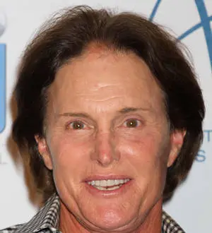 Bruce Jenner: 'I am praying for crash victims'