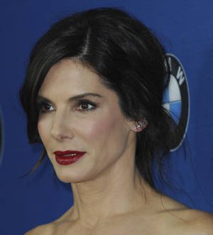 Sandra Bullock injured pelvis on Gravity set