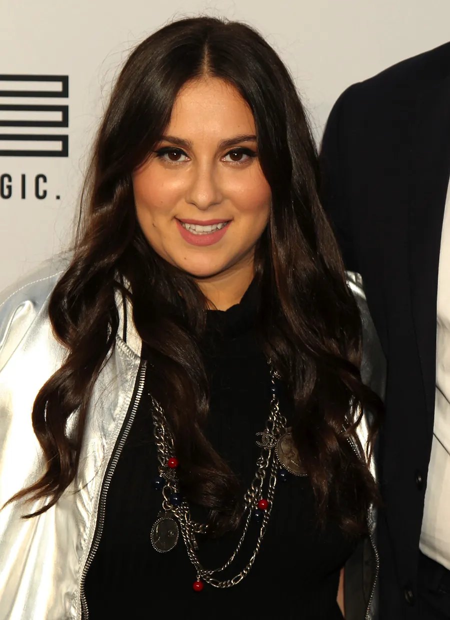 VIRAL ALERT: Claudia Oshry AKA Girl With No Job