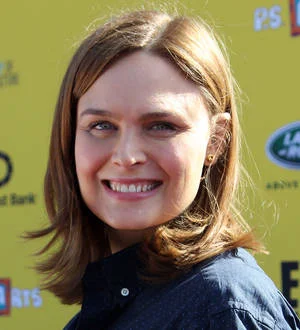 Emily Deschanel expecting second child