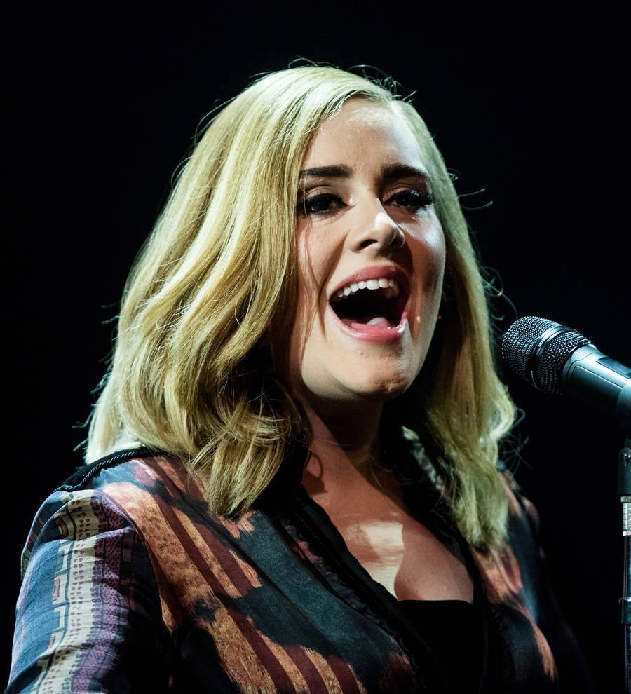 Adele's Hello tops charts for a 10th week