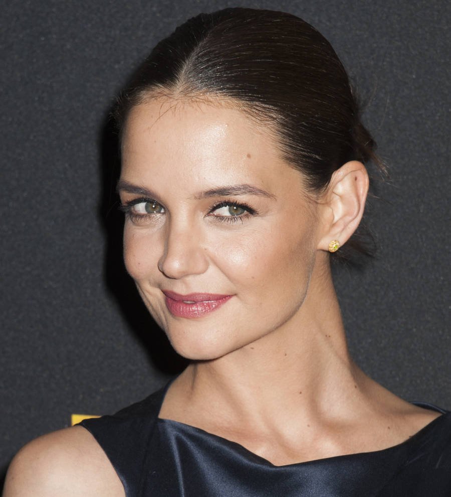 Katie Holmes dismisses Dawson's Creek remake