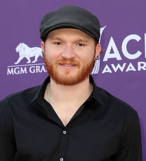 Country star Eric Paslay set to wed old pal
