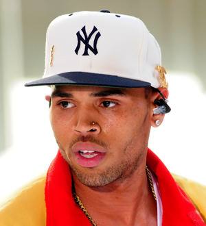 Chris Brown probation hearing delayed