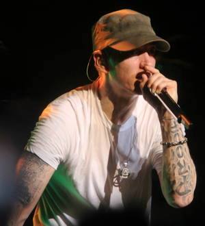 Eminem hints at Rihanna romance in new song lyrics