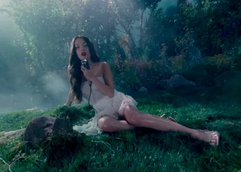 Breaking Down Olivia Rodrigo’s New Single & Music Video “Vampire”!