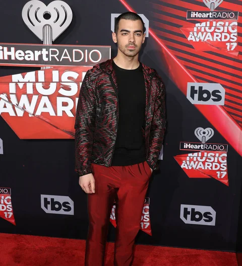 Joe Jonas to co-host iHeartRadio Much Music Video Awards