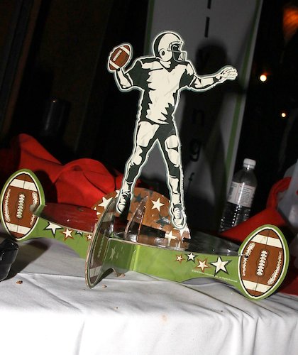 10 Tips to Help You Stay in The Loop on Super Bowl Sunday!