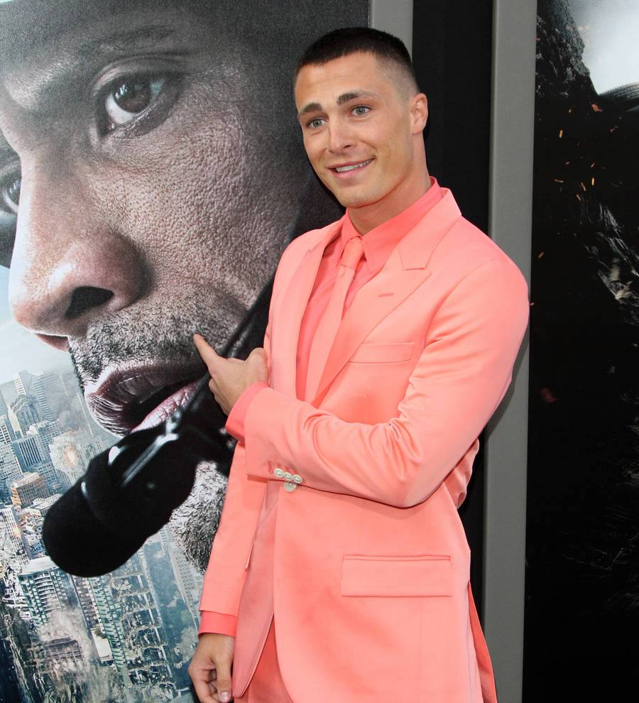 Colton Haynes transforms into Marge Simpson for Halloween