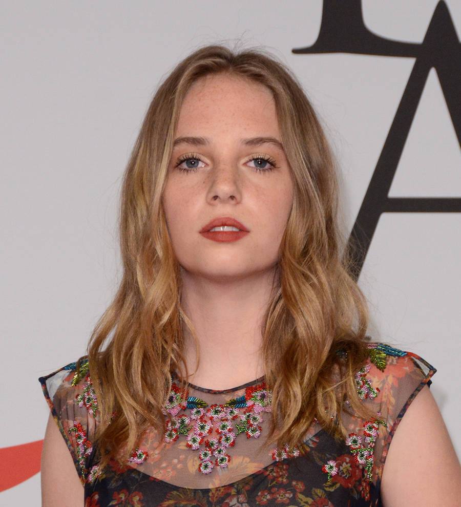 Uma Thurman & Ethan Hawke's daughter lands big modelling deal
