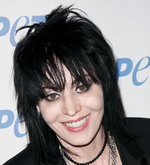 Joan Jett shielded Kristen Stewart from snappers on Runaways set