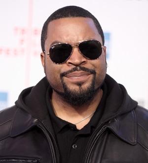 Ice Cube donates to old high school